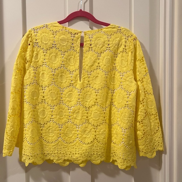 Vibrant Lilly Pulitzer Top Size L - Picture 2 of 3